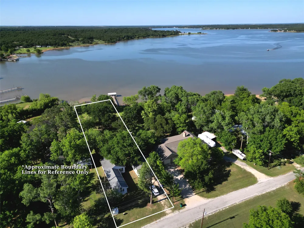 306 Oak Street Nocona, TX 76255