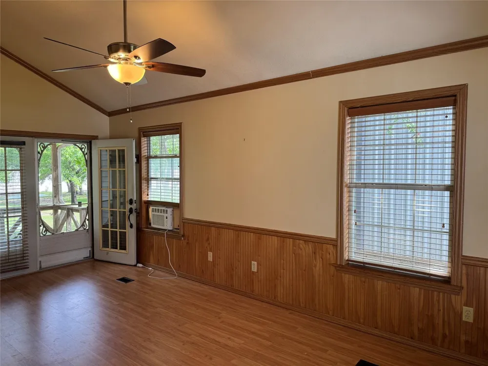 306 Oak Street Nocona, TX 76255