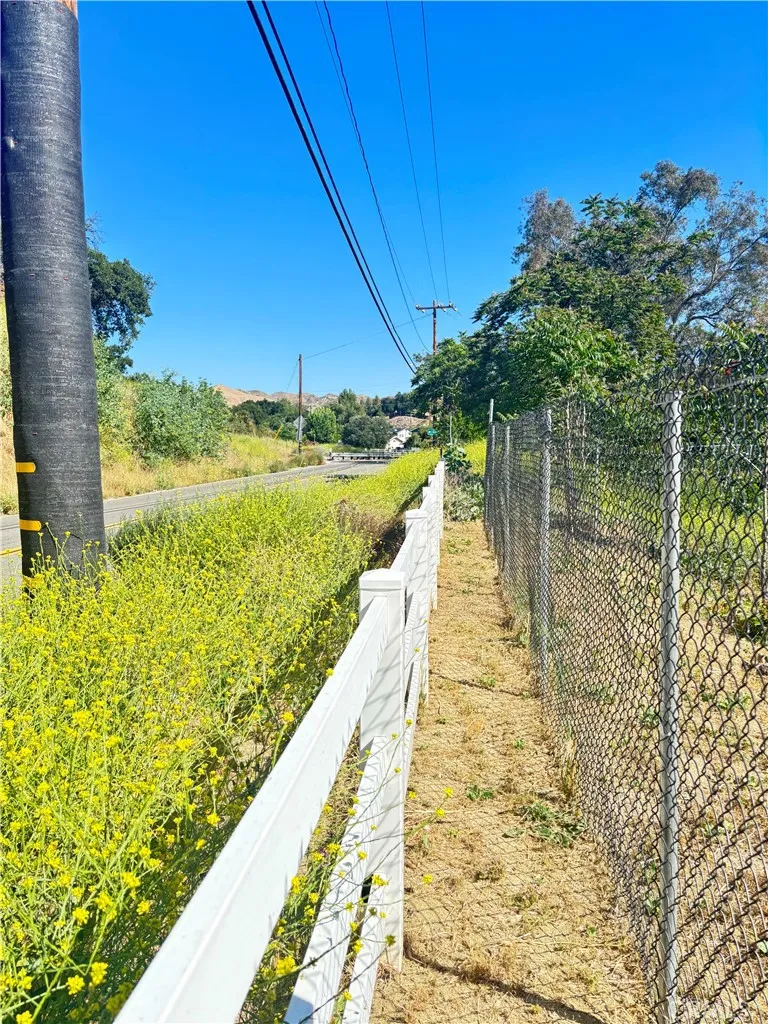 Chiquito Canyon Rd Val Verde, CA 91384