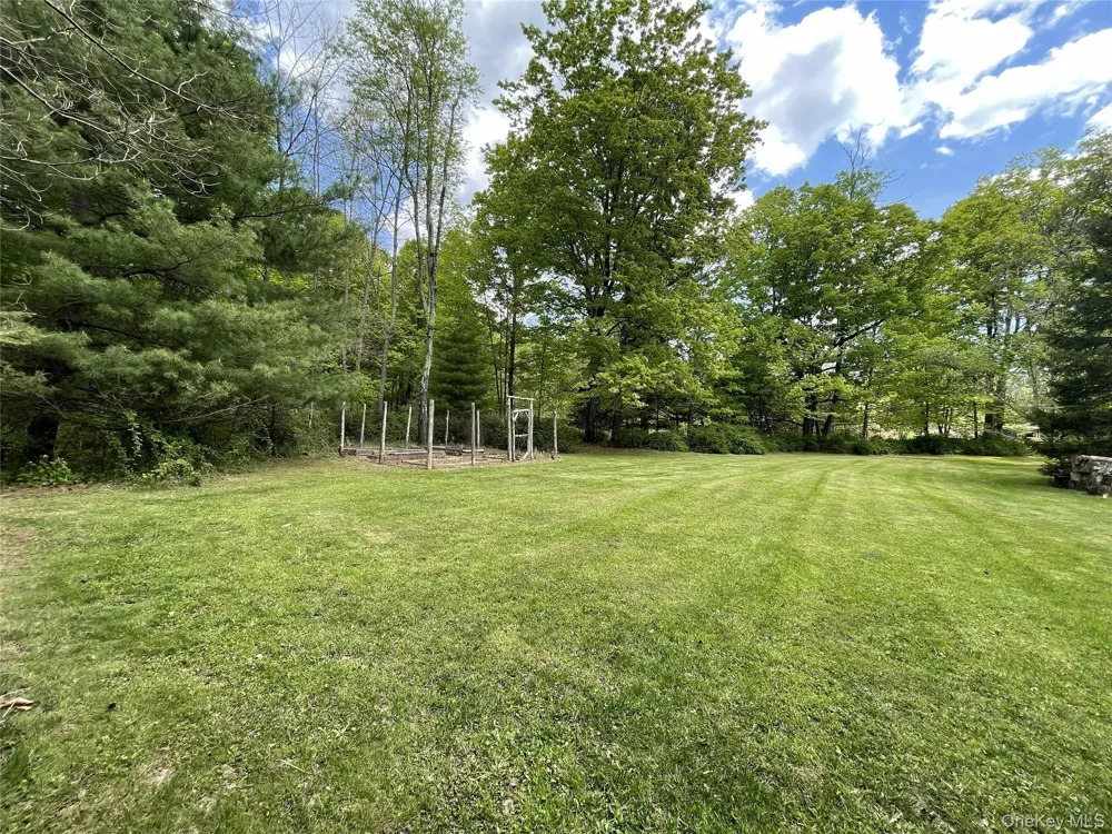 208 Tinker Street Woodstock, NY 12498