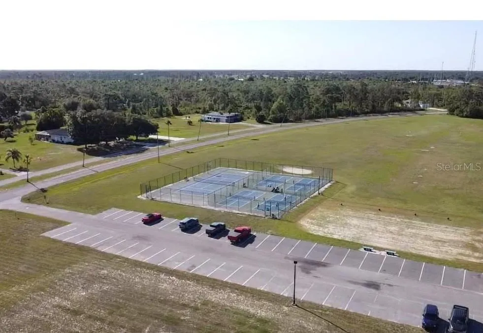 6 EL DORADO DRIVE Indian Lake Estates, FL 33855