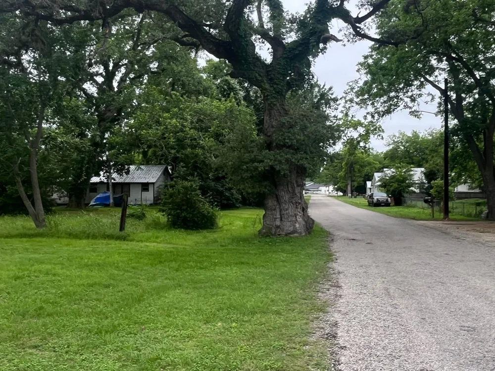 1st Avenue Columbus, TX 78934