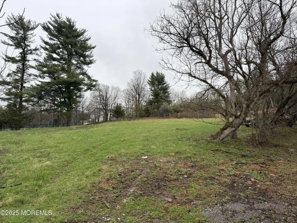 752 Amwell Road Hillsborough, NJ 08844