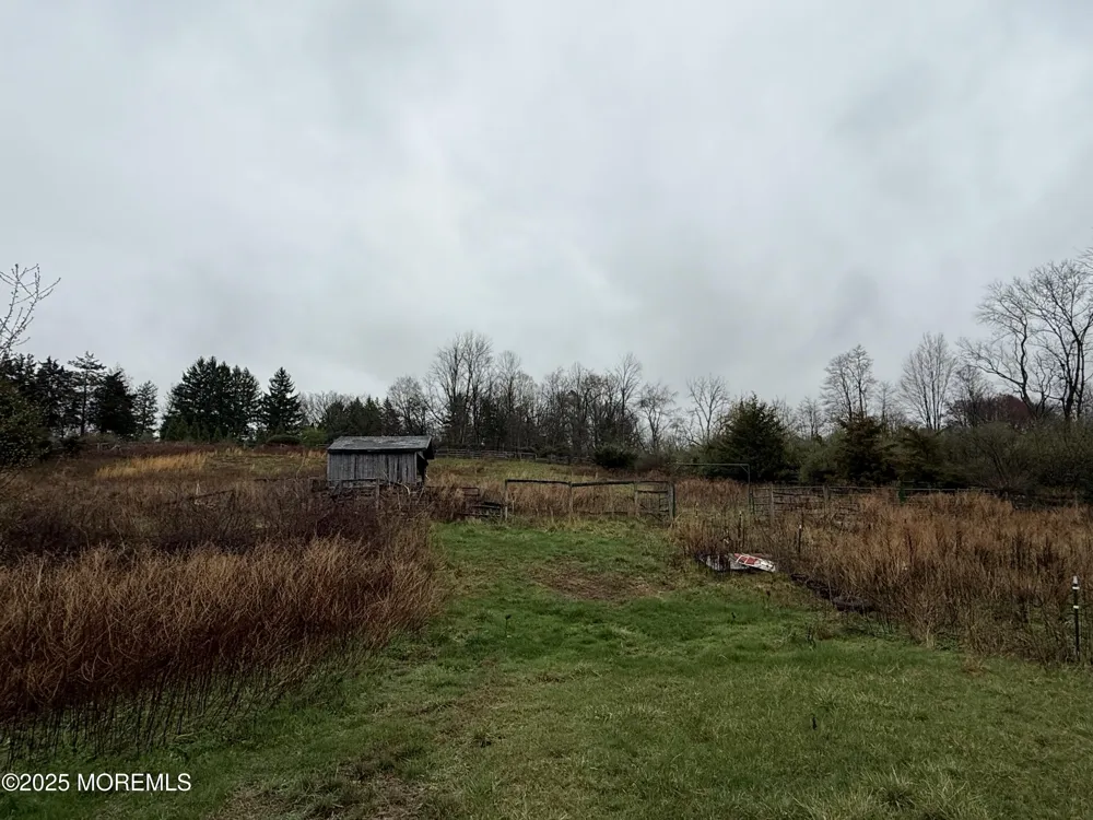 752 Amwell Road Hillsborough, NJ 08844