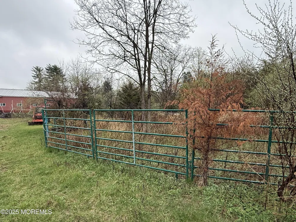 752 Amwell Road Hillsborough, NJ 08844