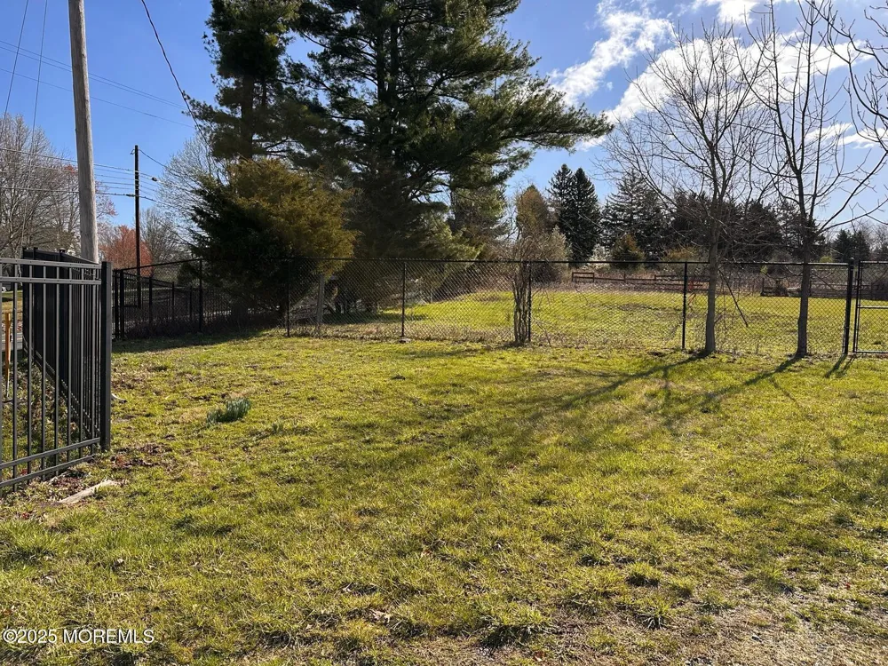 752 Amwell Road Hillsborough, NJ 08844