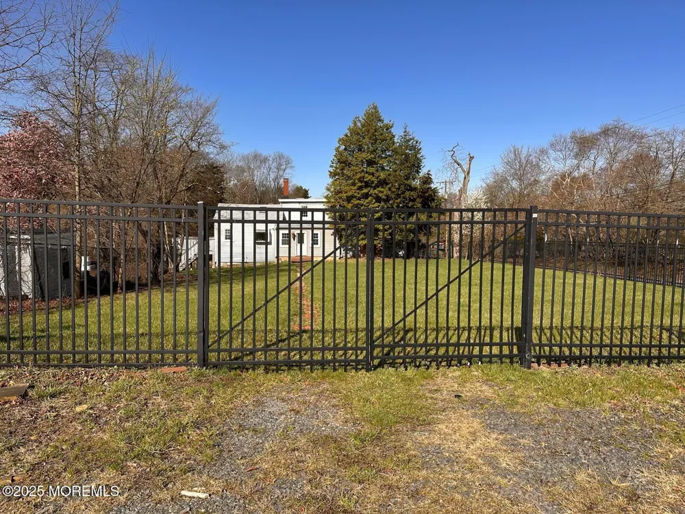752 Amwell Road Hillsborough, NJ 08844