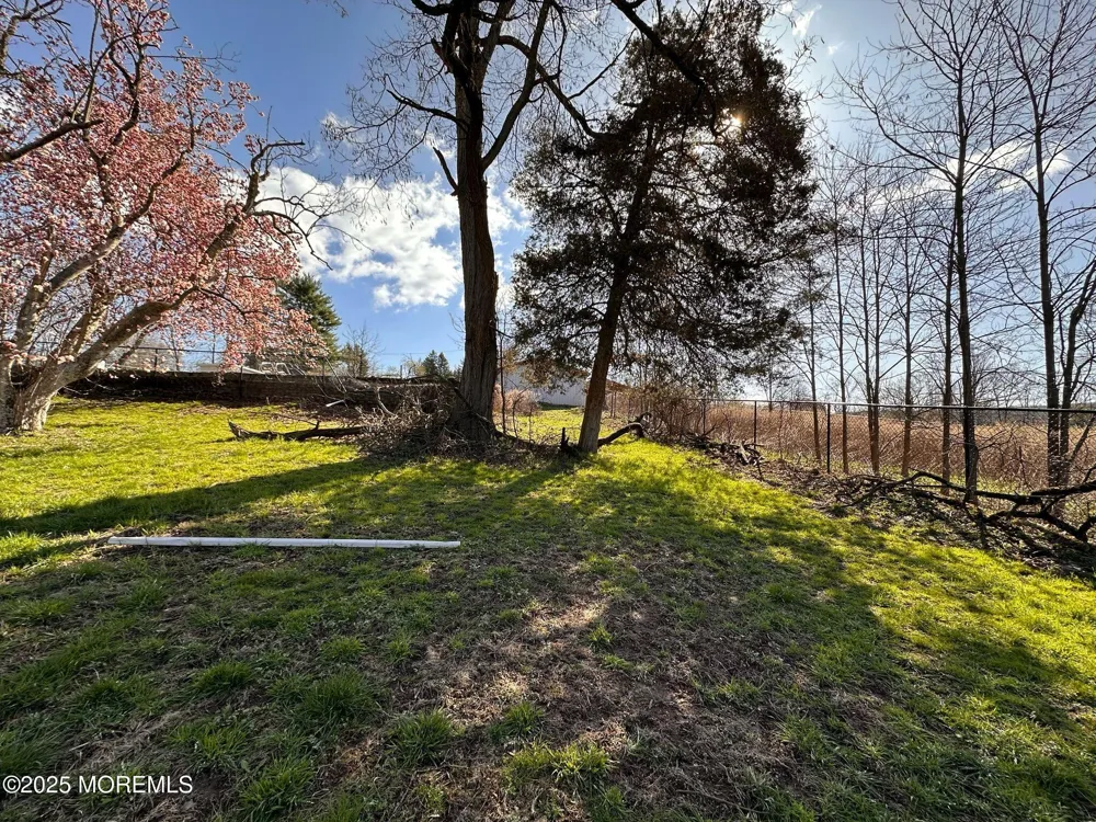 752 Amwell Road Hillsborough, NJ 08844