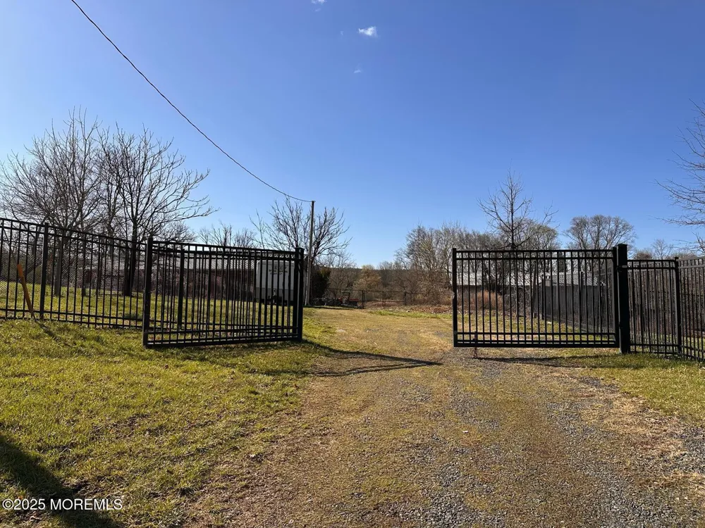 752 Amwell Road Hillsborough, NJ 08844