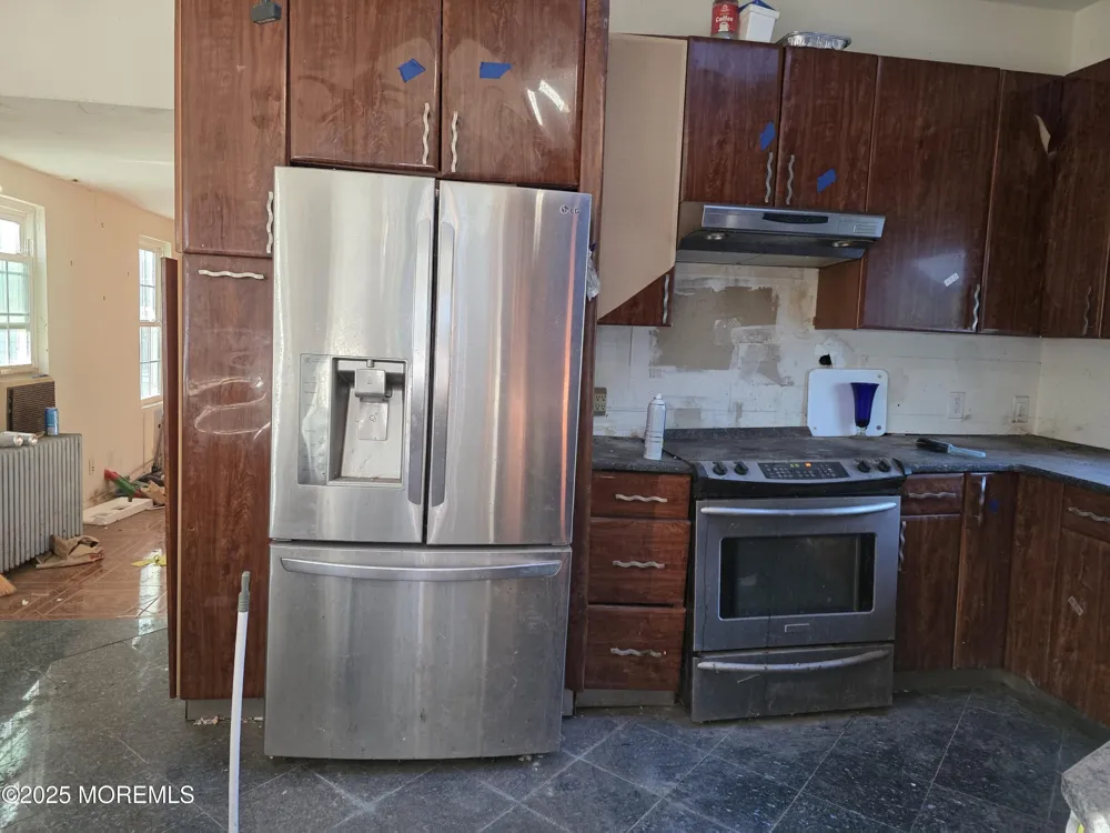 752 Amwell Road Hillsborough, NJ 08844