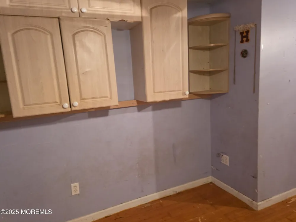 752 Amwell Road Hillsborough, NJ 08844