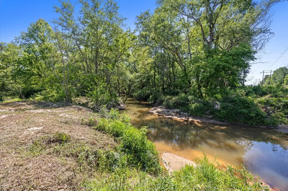 4804 Crockett Martin Road Conroe, TX 77306