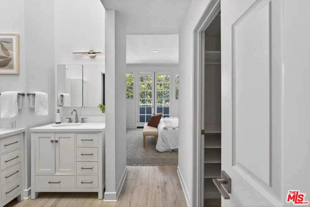 1436 20th Street #15 Santa Monica, CA 90404