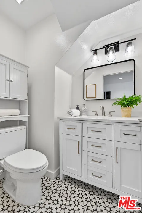 1436 20th Street #15 Santa Monica, CA 90404