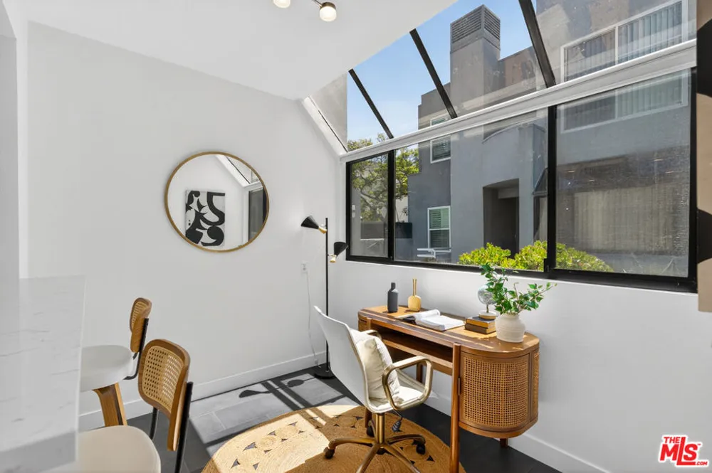 1436 20th Street #15 Santa Monica, CA 90404