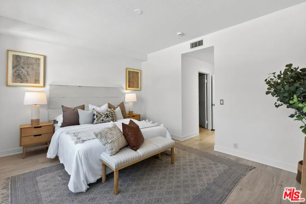 1436 20th Street #15 Santa Monica, CA 90404
