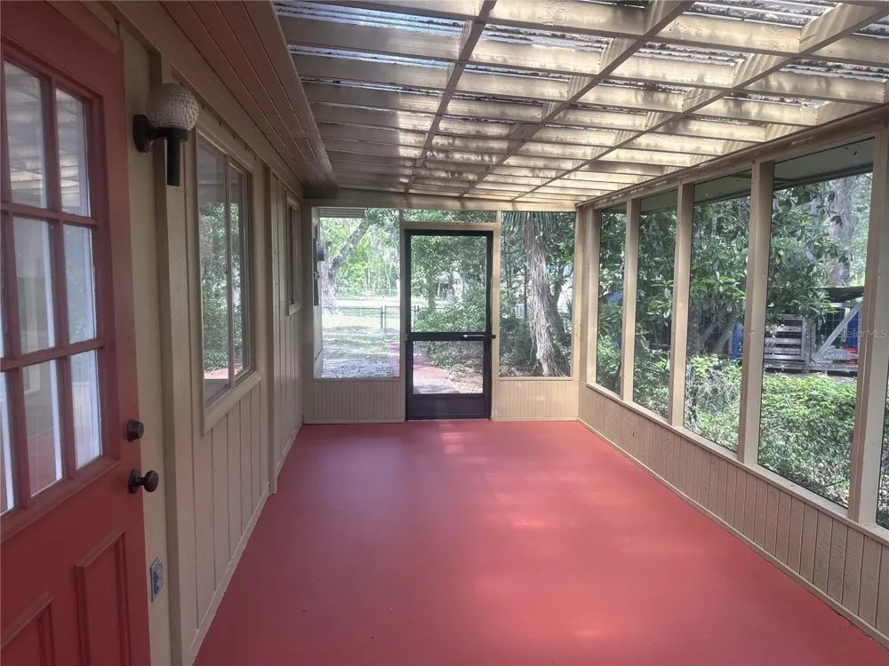 11345 SE 188TH AVENUE Ocklawaha, FL 32179