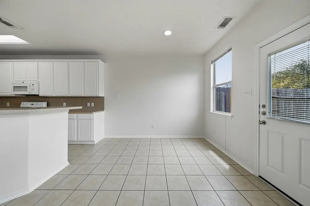 8922 Elm Drake Humble, TX 77338