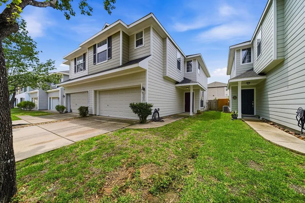 8922 Elm Drake Humble, TX 77338