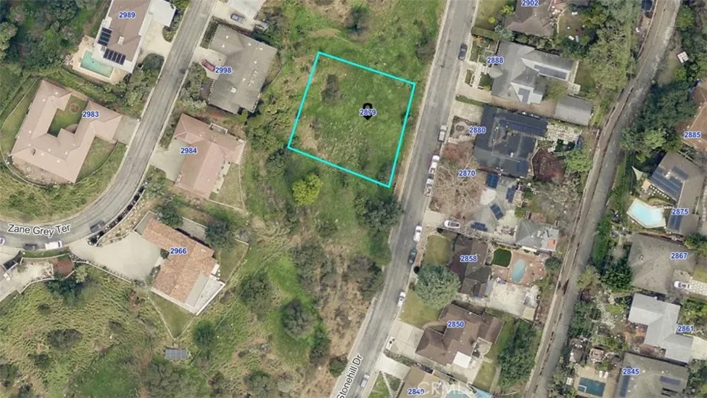2879 Stonehill Drive Altadena, CA 91001