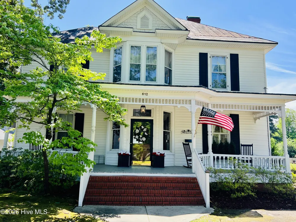 612 College Street Clinton, NC 28328