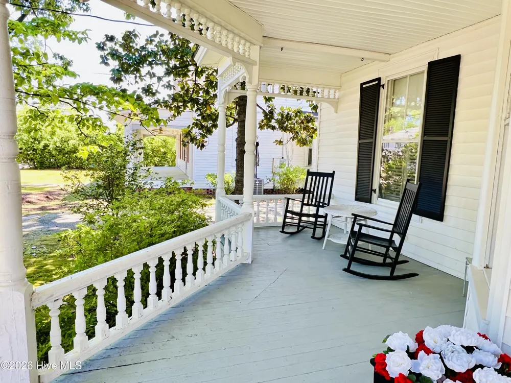 612 College Street Clinton, NC 28328