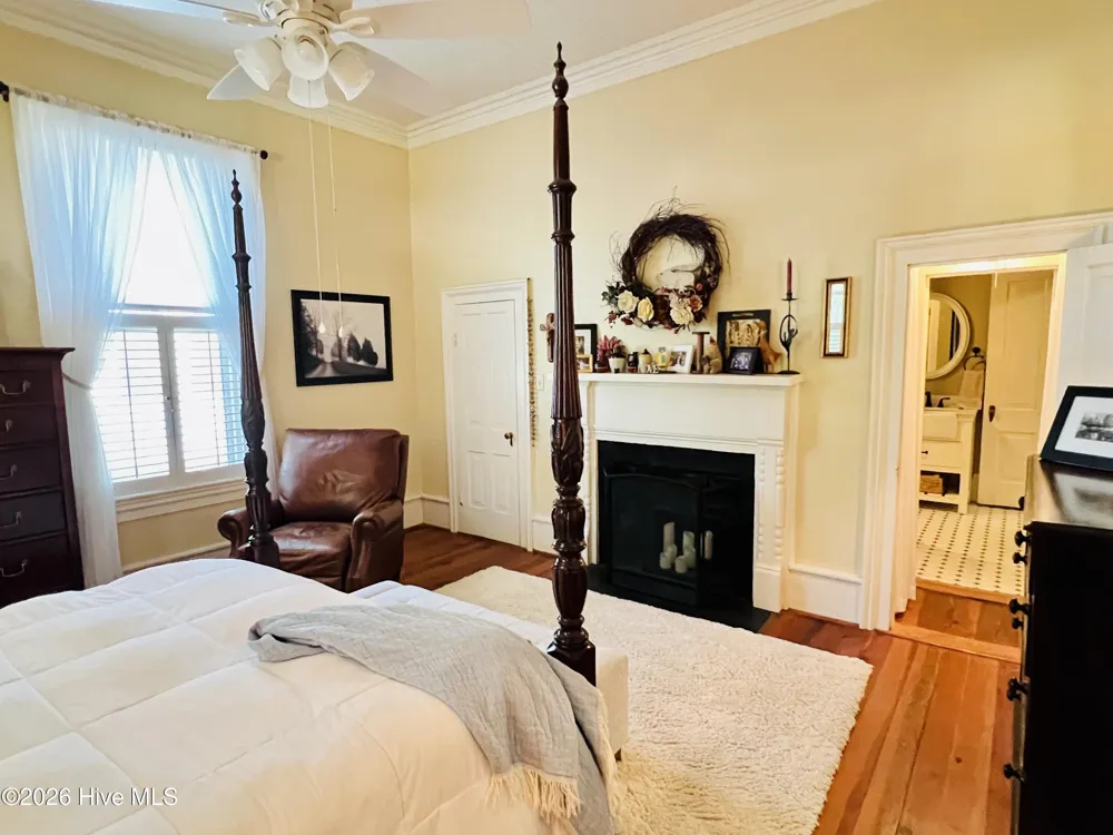 612 College Street Clinton, NC 28328