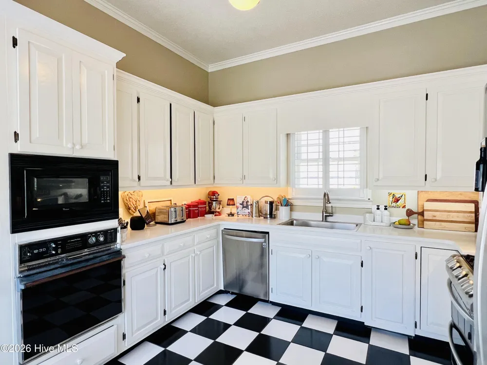 612 College Street Clinton, NC 28328