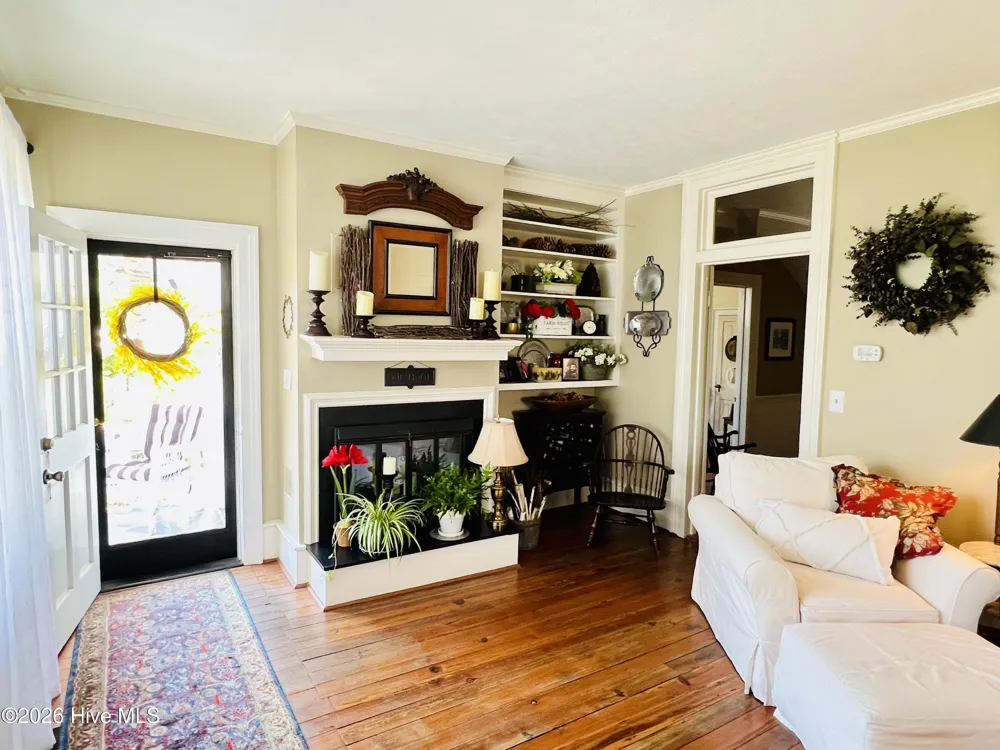 612 College Street Clinton, NC 28328