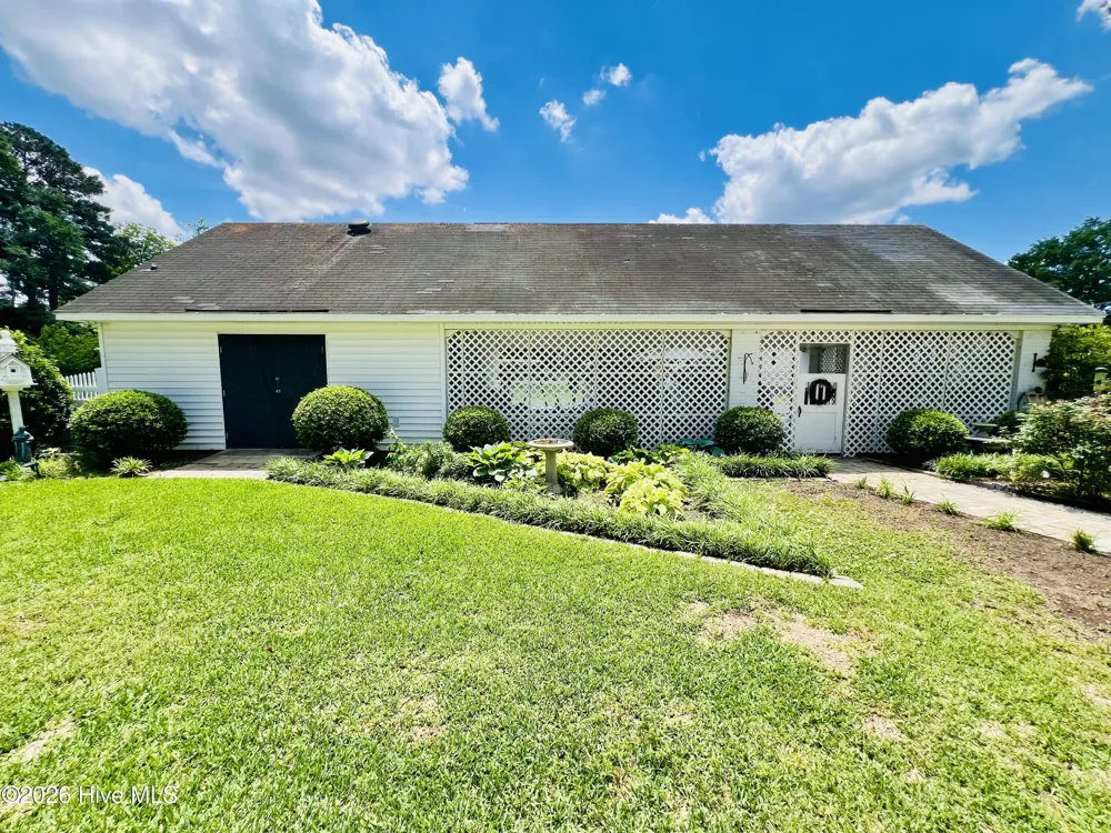 612 College Street Clinton, NC 28328