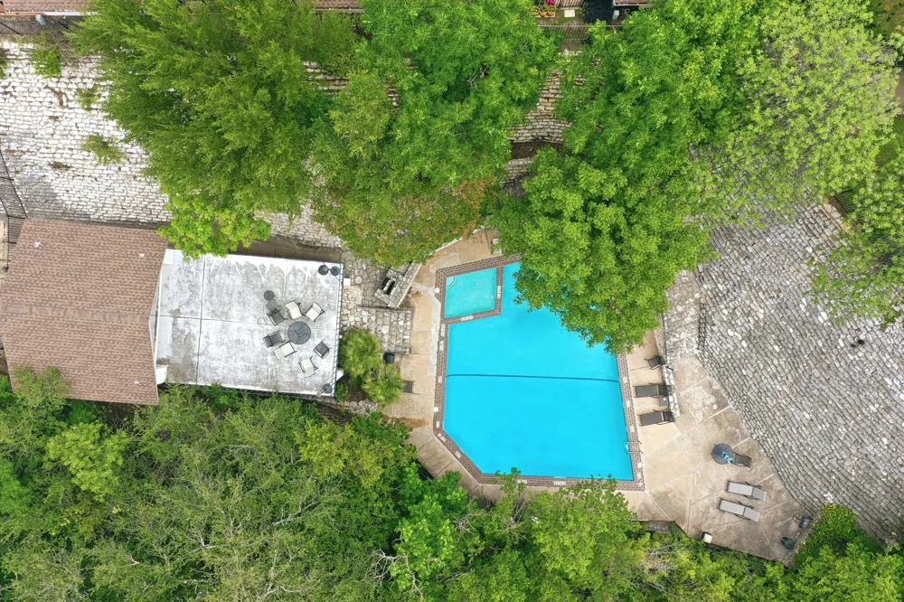 6910 Hart Lane #912 Austin, TX 78731