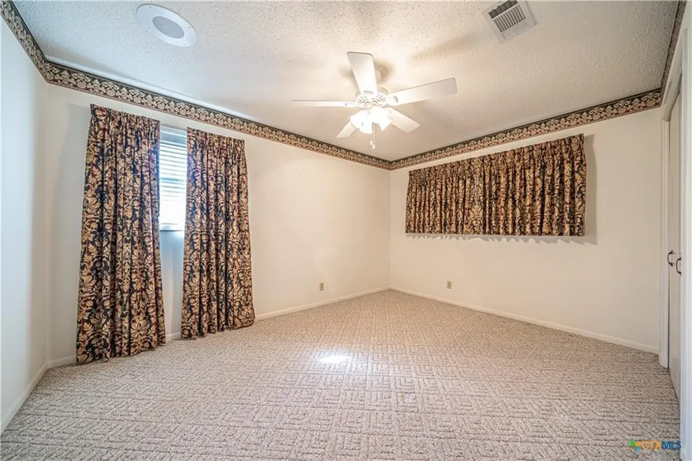 17941 Old 81 Troy, TX 76579