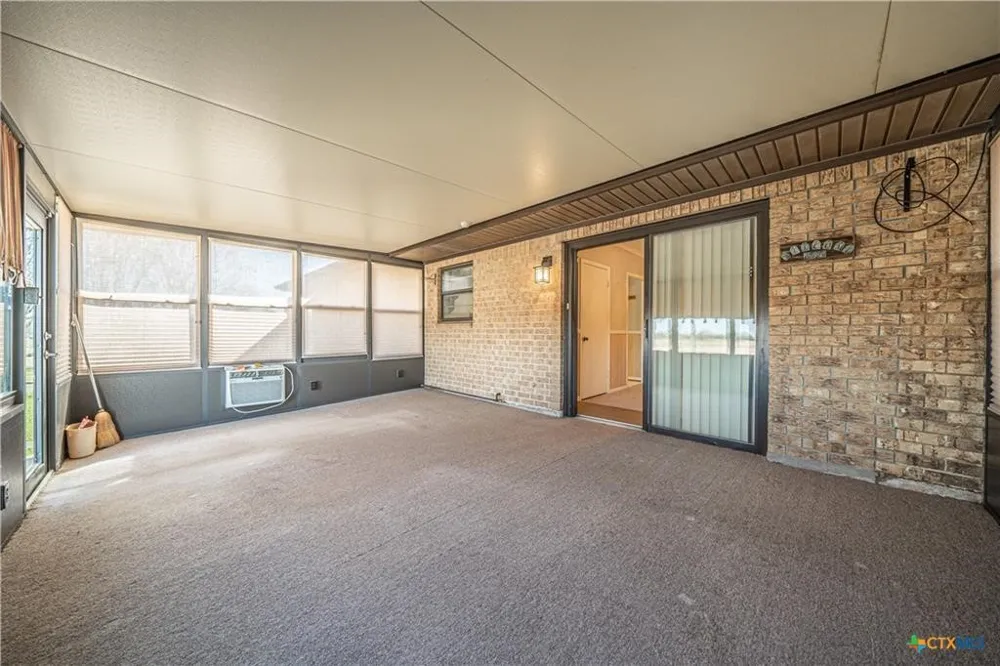 17941 Old 81 Troy, TX 76579