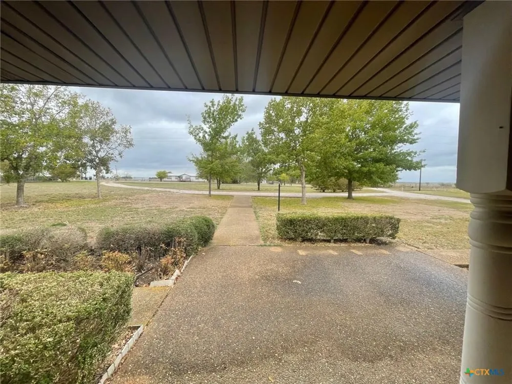 17941 Old 81 Troy, TX 76579