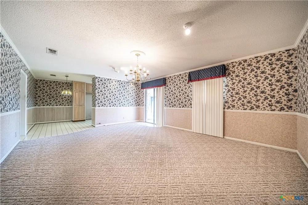 17941 Old 81 Troy, TX 76579