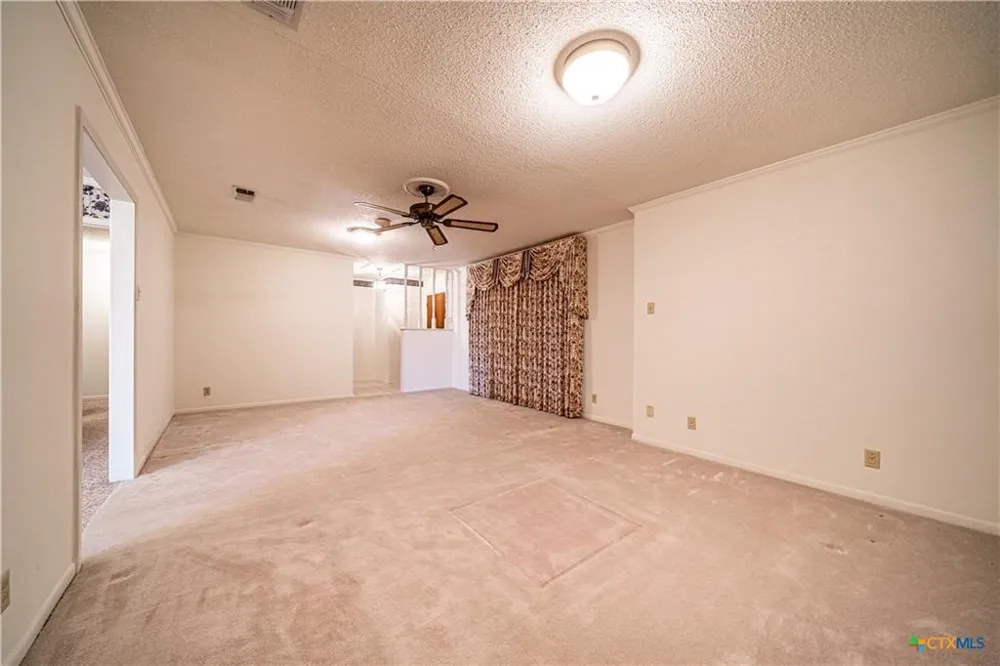 17941 Old 81 Troy, TX 76579