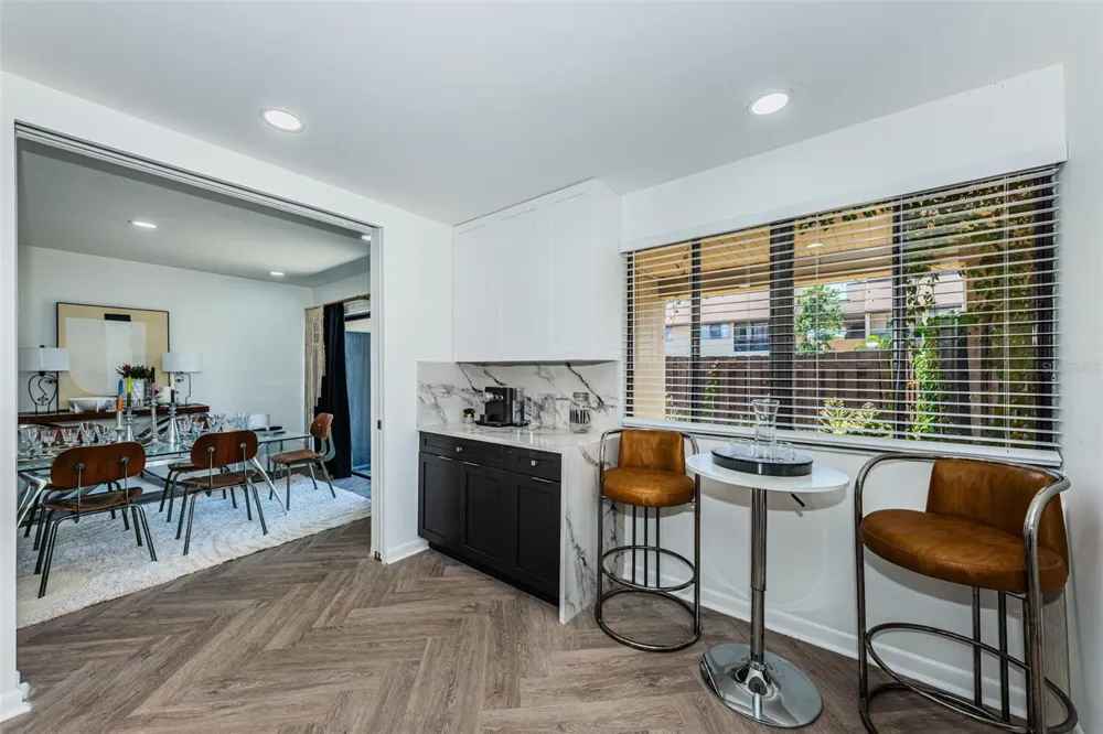 781 VILLAGE LAKE TERRACE #101A St Petersburg, FL 33716