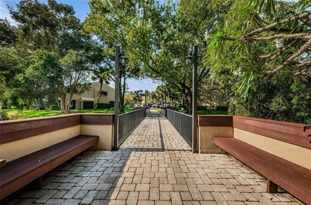 781 VILLAGE LAKE TERRACE #101A St Petersburg, FL 33716
