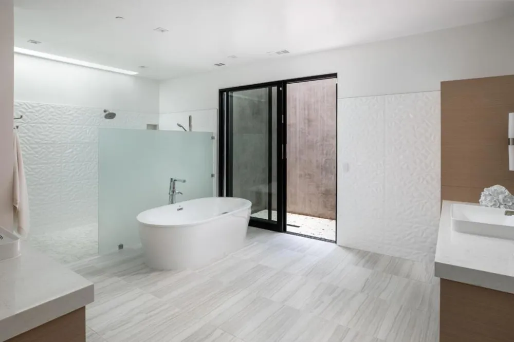 28008 Laura Court Los Altos Hills, CA 94022