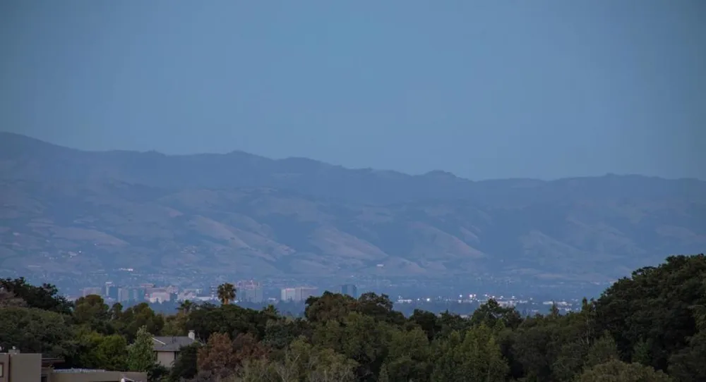 28008 Laura Court Los Altos Hills, CA 94022
