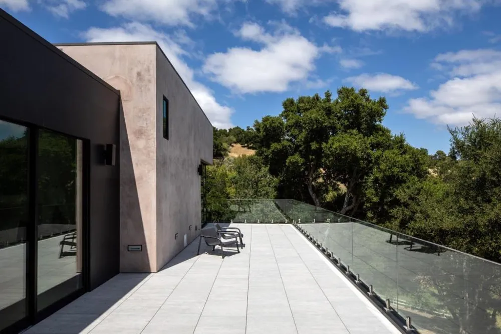 28008 Laura Court Los Altos Hills, CA 94022