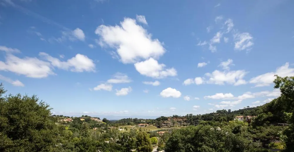 28008 Laura Court Los Altos Hills, CA 94022