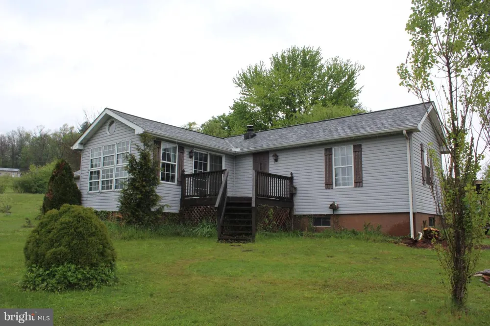 1614 ALFARATA Mcclure, PA 17841