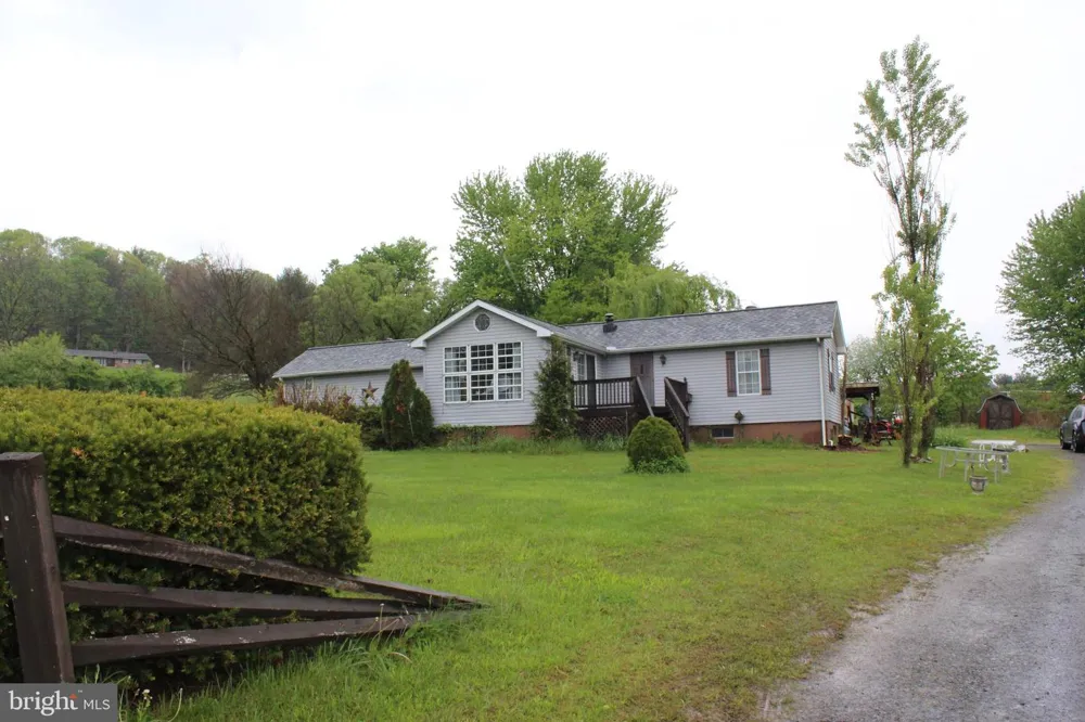 1614 ALFARATA Mcclure, PA 17841