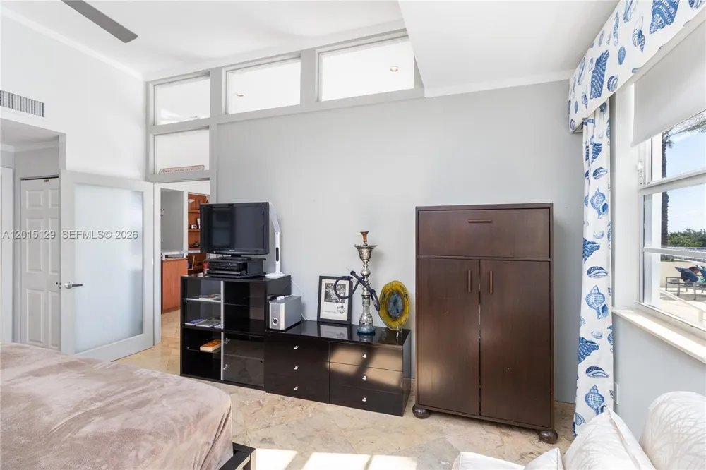 6917 Collins Ave #L-103 Miami Beach, FL 33141