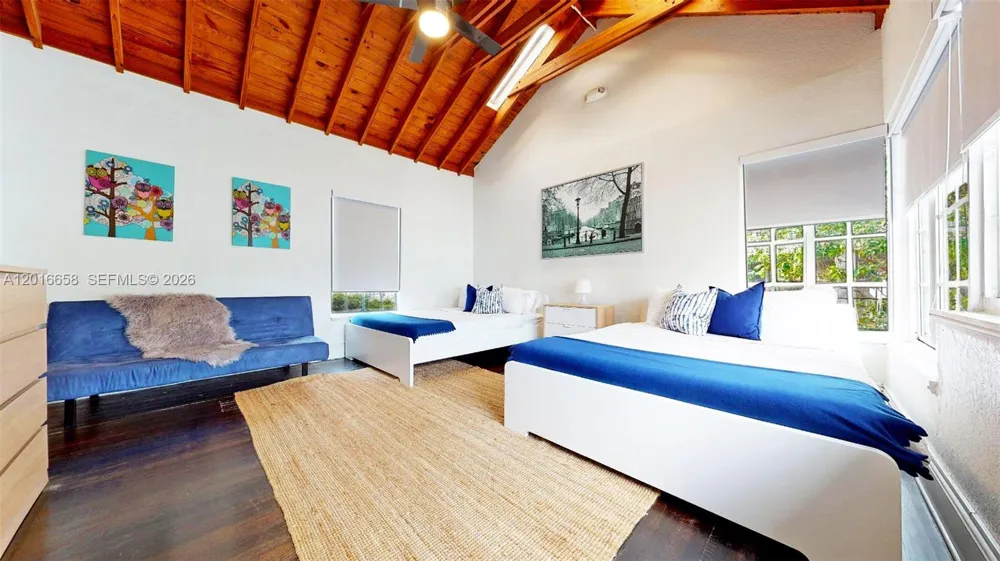 1315 14th St Miami Beach, FL 33139