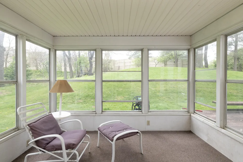 1734 Greenbriar Drive Portage, MI 49024