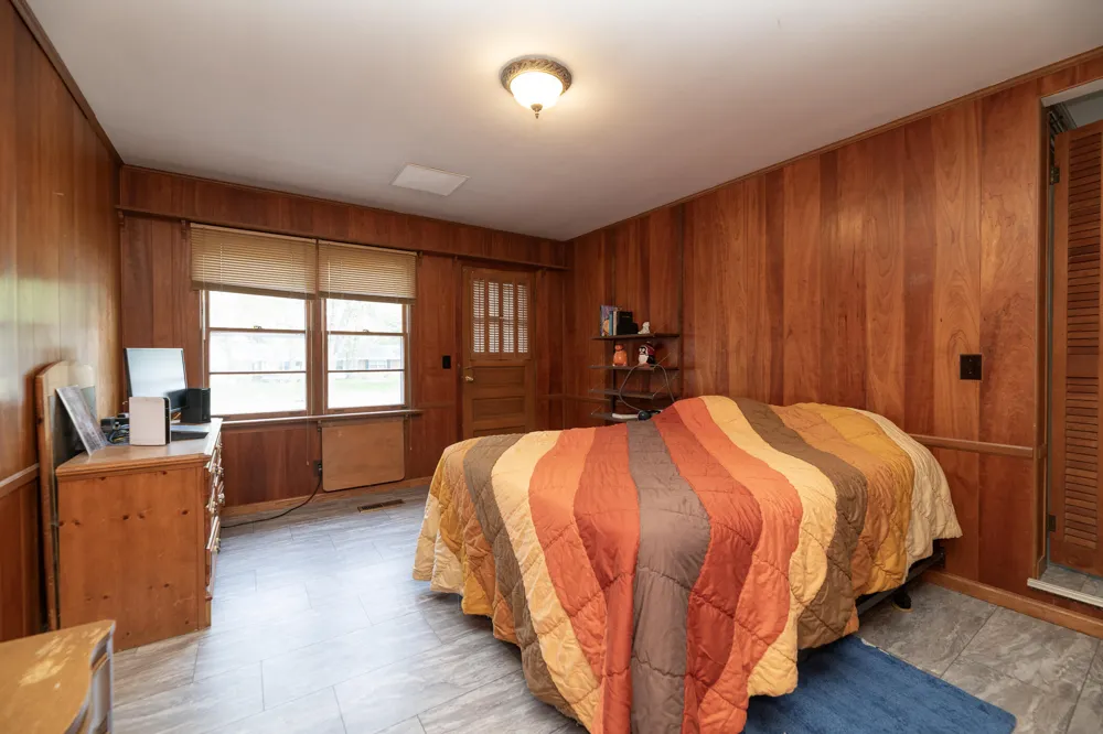 1734 Greenbriar Drive Portage, MI 49024