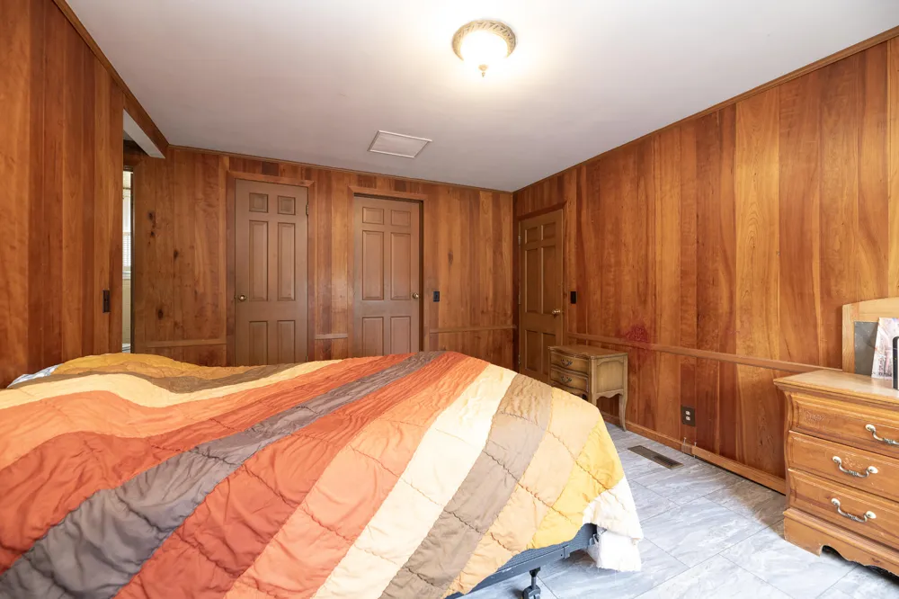 1734 Greenbriar Drive Portage, MI 49024