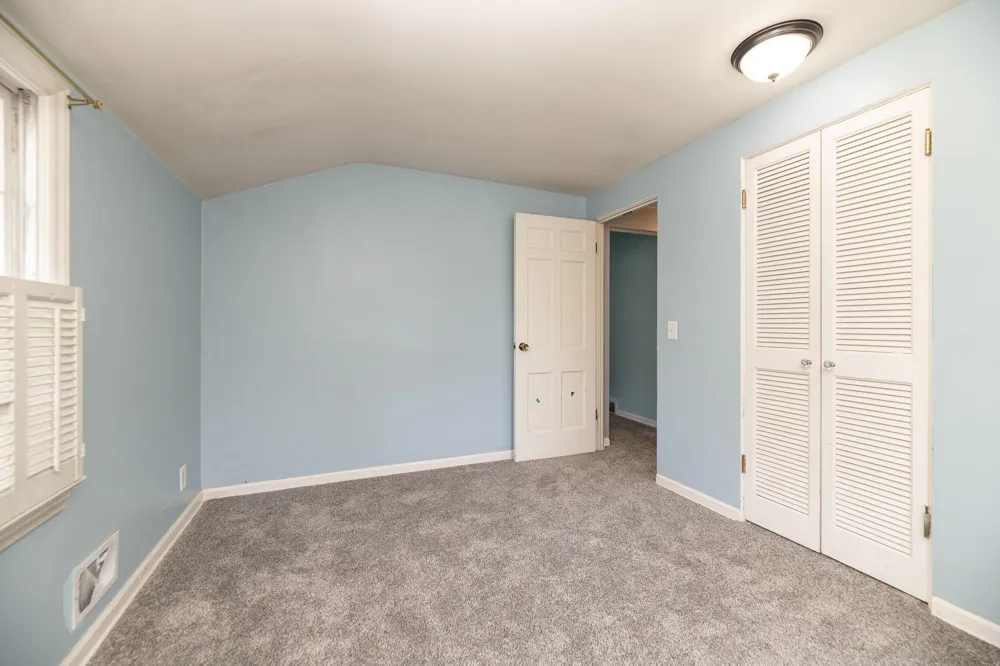 1734 Greenbriar Drive Portage, MI 49024